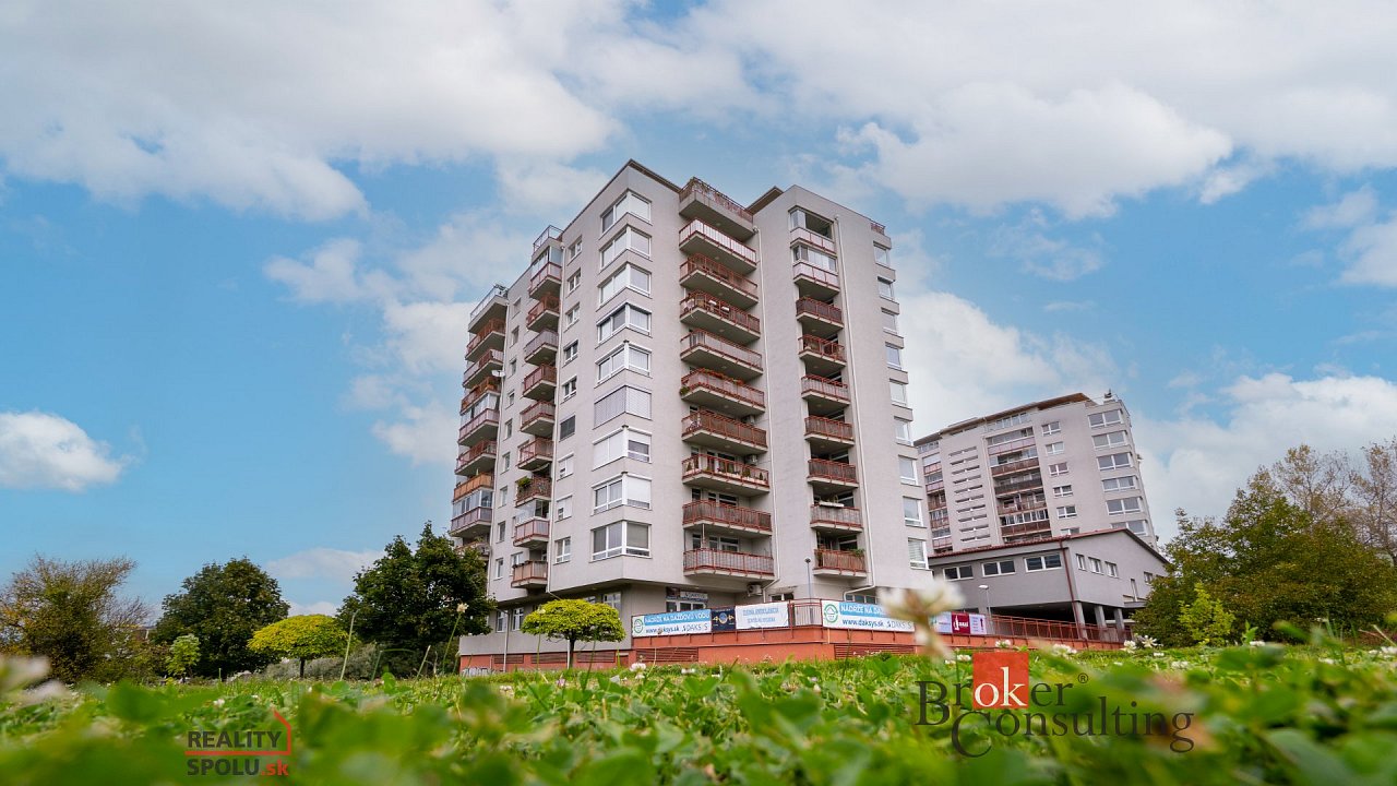 hlavná fotografia nehnuteľnosti