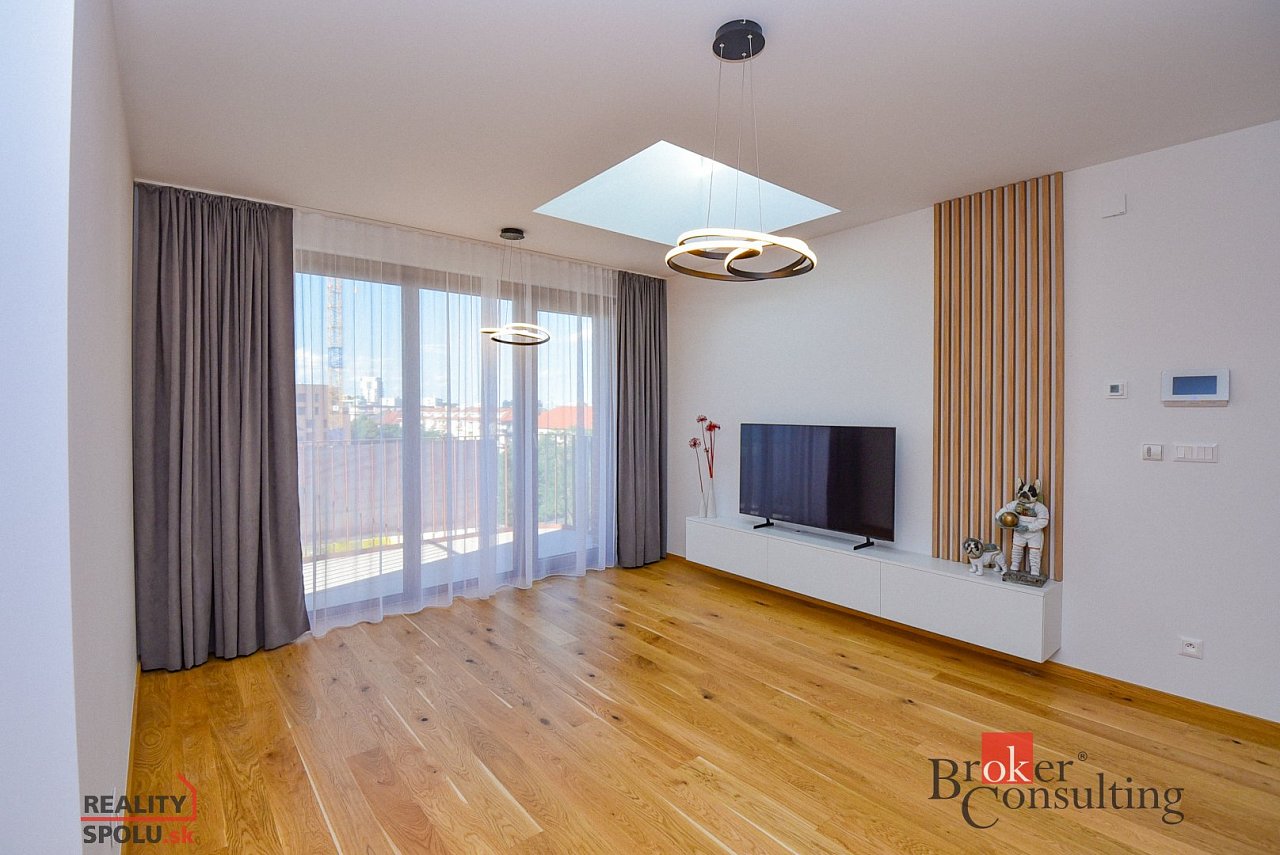 hlavná fotografia nehnuteľnosti