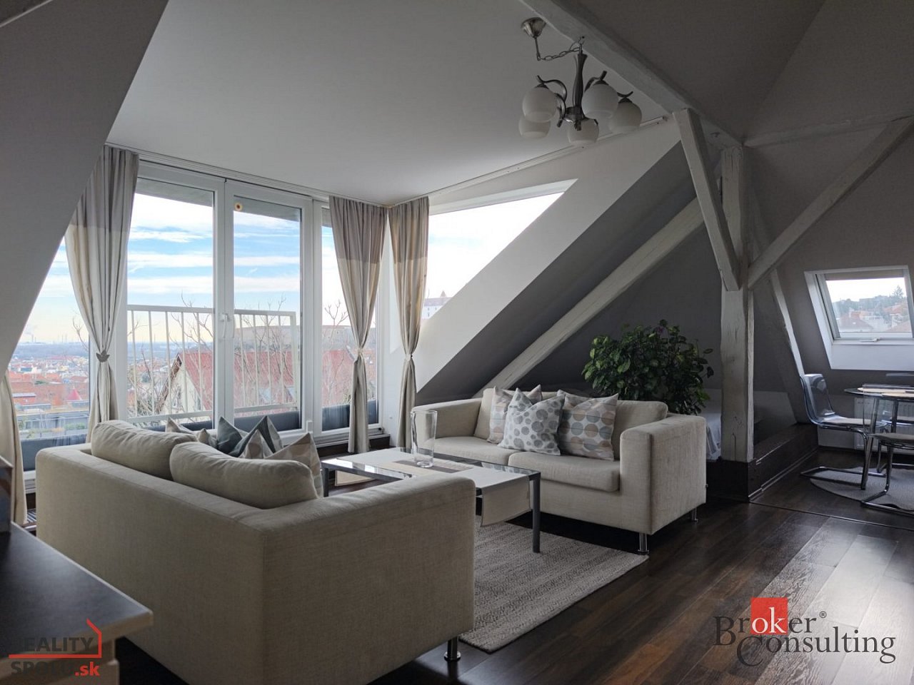 hlavná fotografia nehnuteľnosti