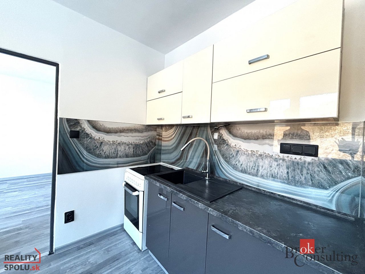 hlavná fotografia nehnuteľnosti